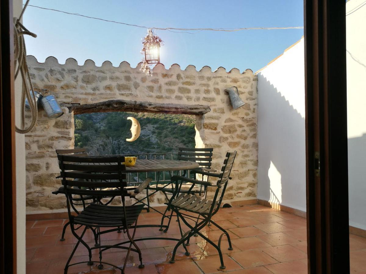 Aparthotel Buhardilla Rustica En La Vall De Gallinera à Patró Extérieur photo